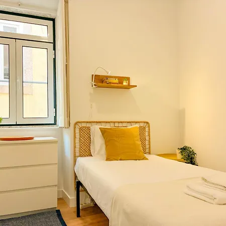 Principe Real - 3 Bedroom With Terrace *