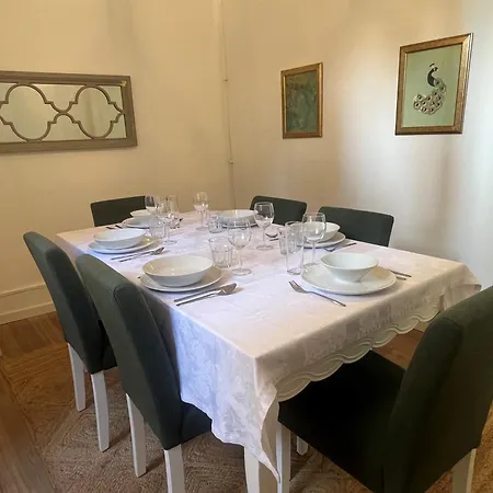 Principe Real - 2 Bedroom With Terrace Daire *