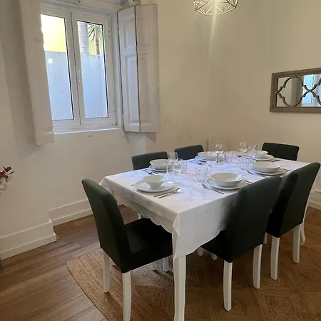 Апартаменты Principe Real - 2 Bedroom With Terrace Лиссабон