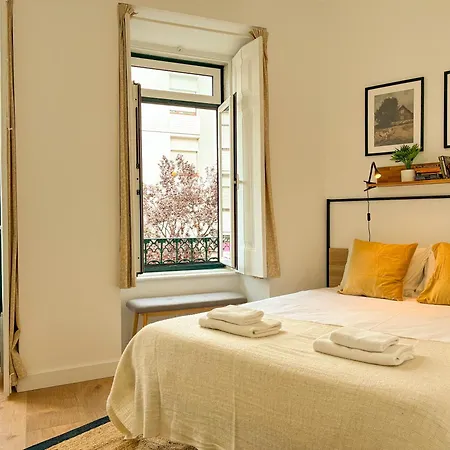 Principe Real - 2 Bedroom With Terrace Daire