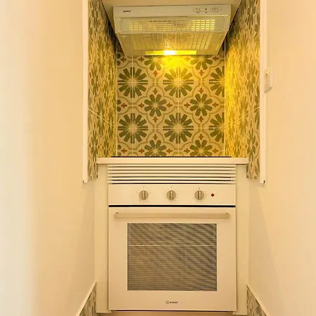 Principe Real - 2 Bedroom With Terrace Daire