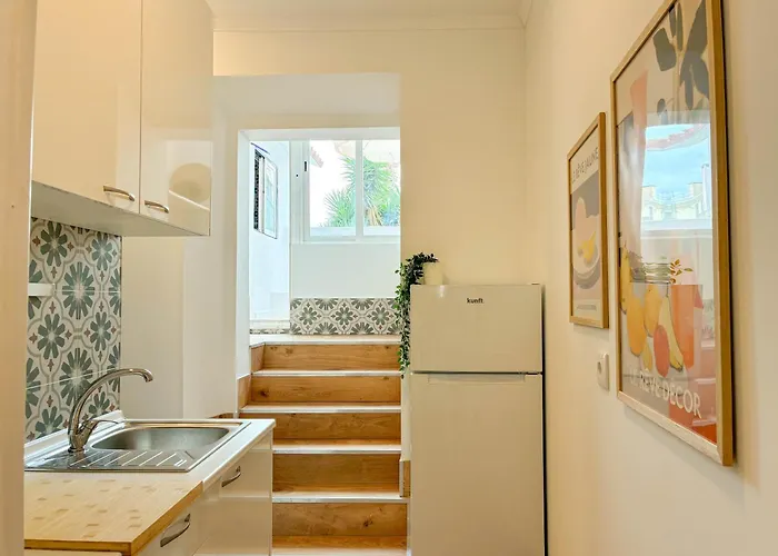 Principe Real - 2 Bedroom With Terrace 아파트