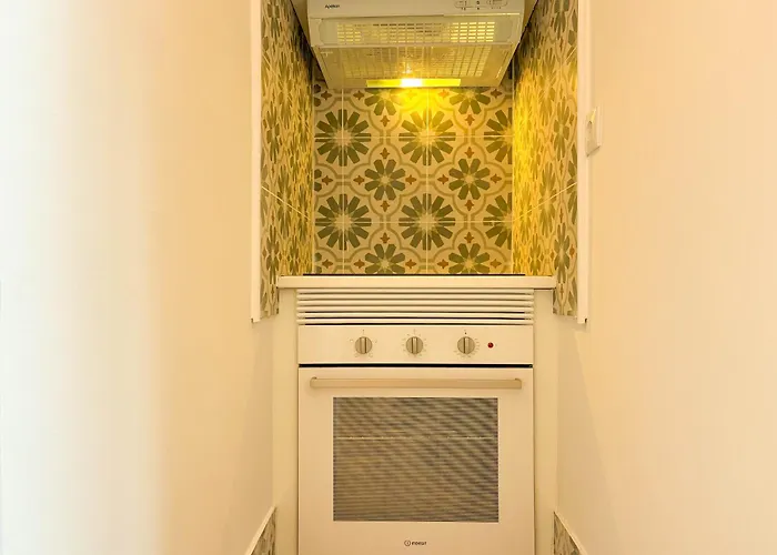 Principe Real - 2 Bedroom With Terrace 아파트