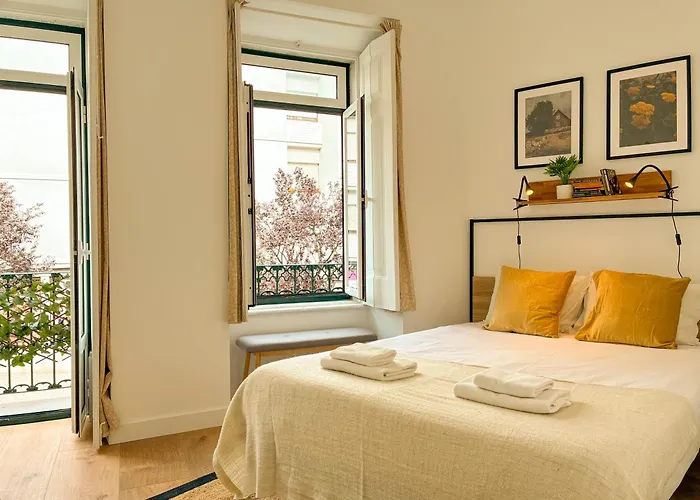 Principe Real - 2 Bedroom With Terrace Daire