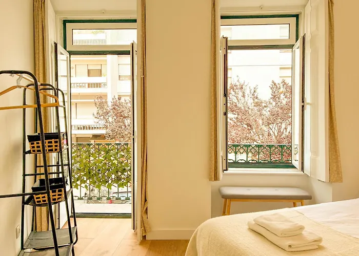 Principe Real - 2 Bedroom With Terrace *